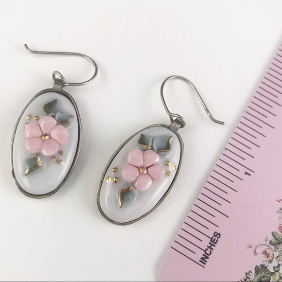 Vintage Oval Flower Ceramic Porcelain Earrings - Picture 5 of 9
